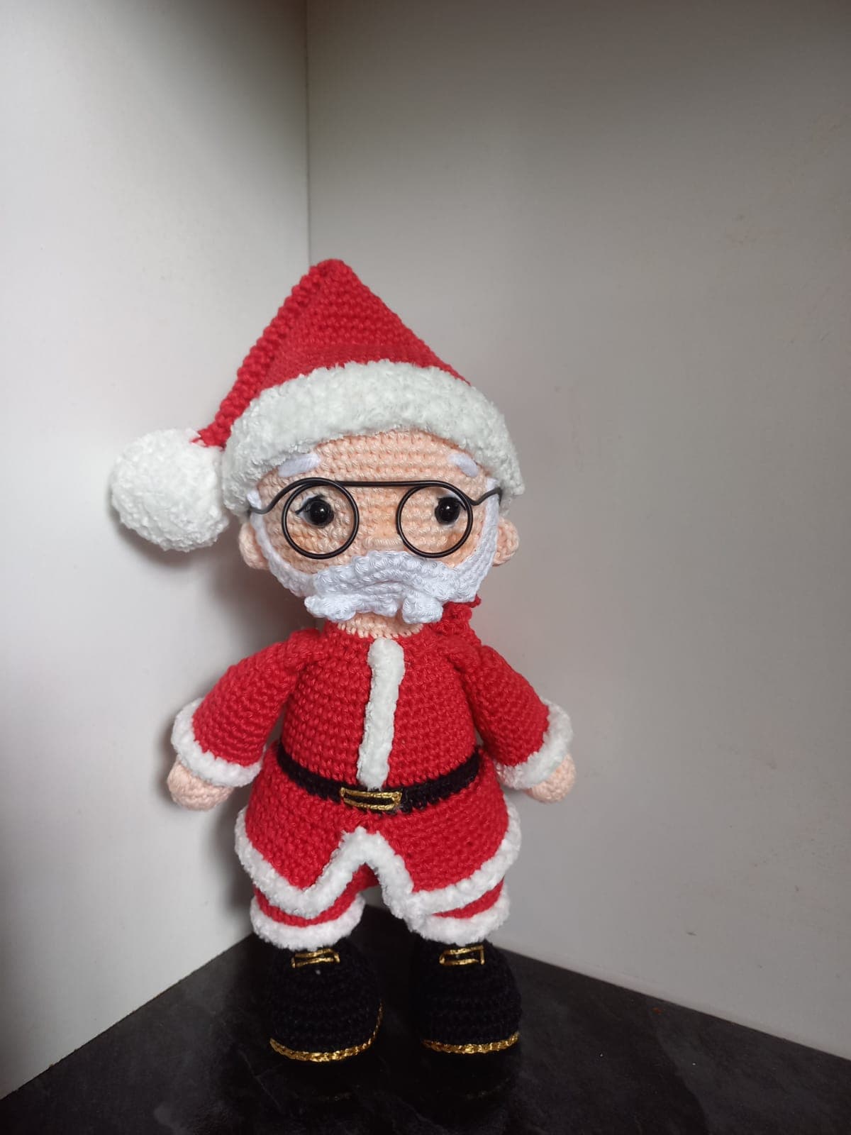 Papai Noel De Óculos Em Amigurumi